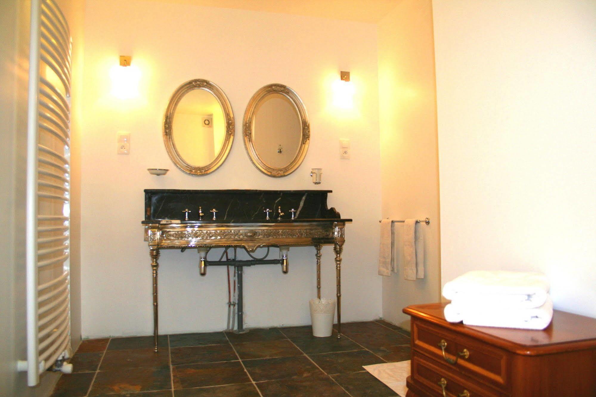 Hotel Le Home Beaune  Luaran gambar