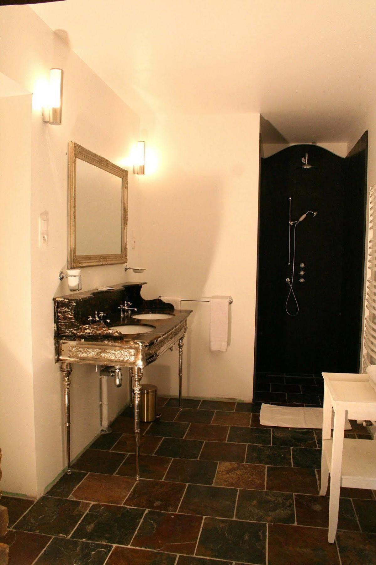 Hotel Le Home Beaune  Luaran gambar